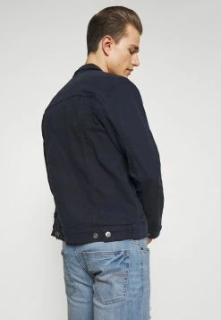 Indicode Jeans Kaden Holes - Jeansshorts - Blue Wash 12 Indicode Jeans Kaden Holes - Jeansshorts - Blue Wash -Indicode Jeans Salgsbutikk 07bd9f47fe9b4c11addbb93bfdba4294