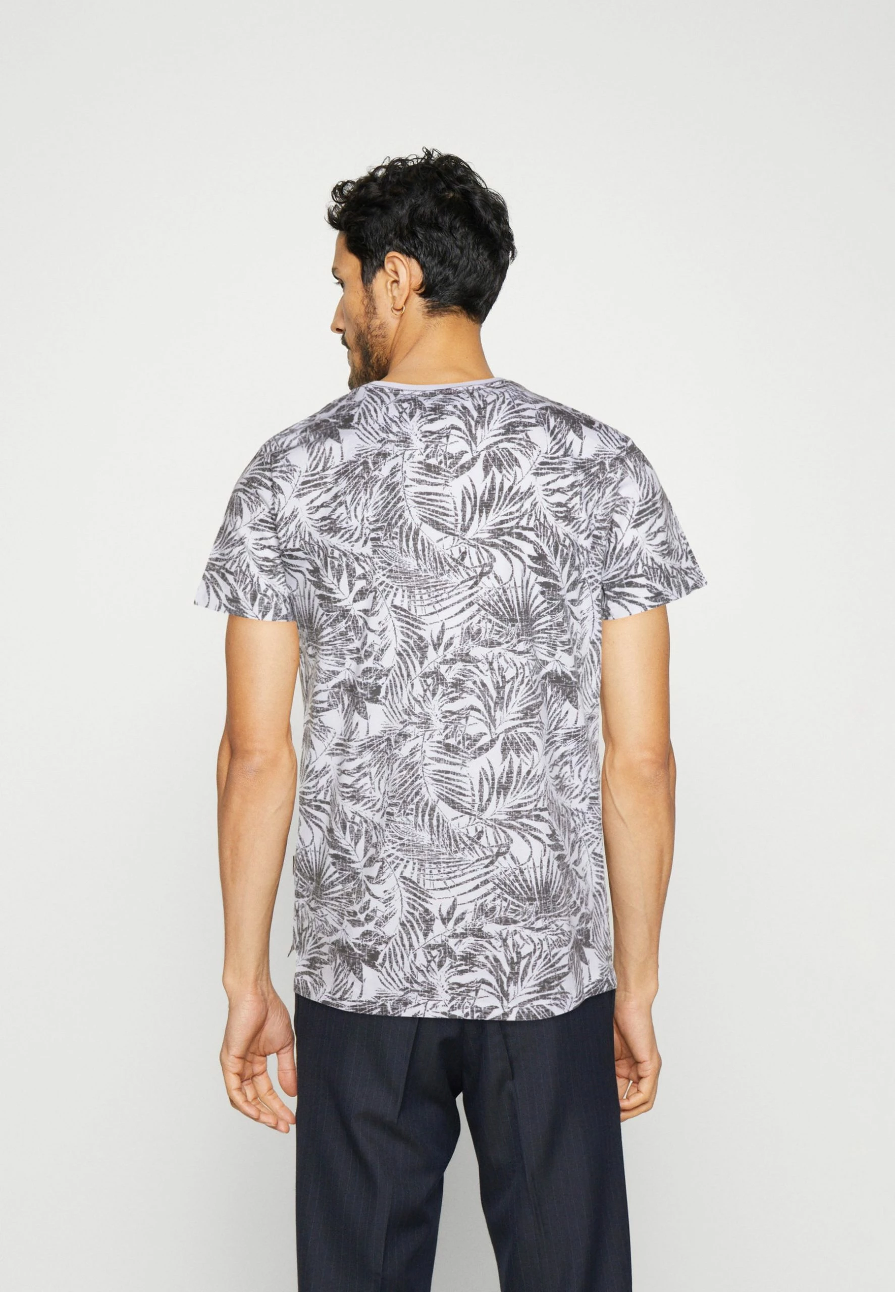 Indicode Jeans Palme - T-Shirts Med Print - Offwhite 5 Indicode Jeans Palme - T-Shirts Med Print - Offwhite - Bilde 3