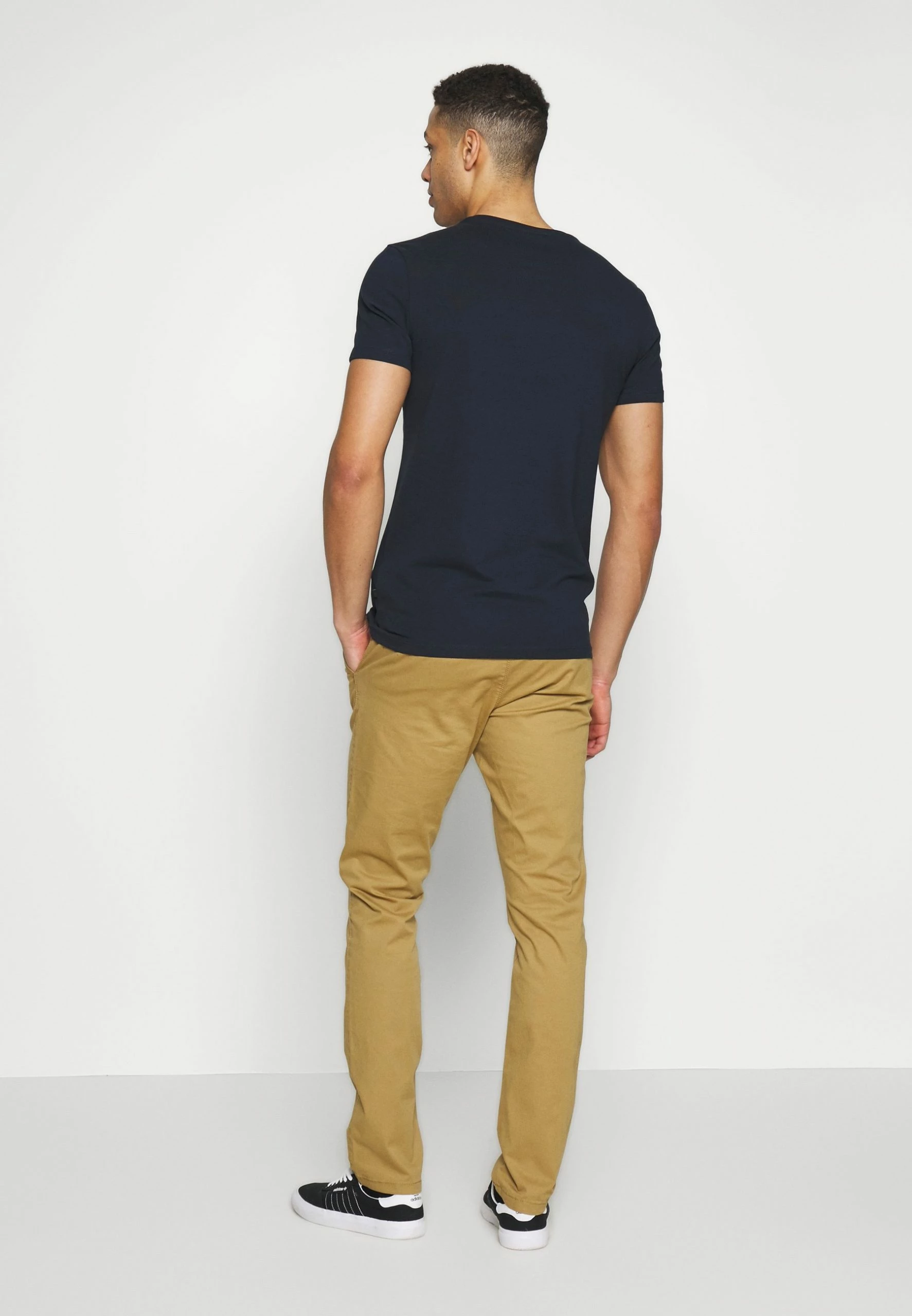 Indicode Jeans Gover - Chinos - Amber 5 Indicode Jeans Gover - Chinos - Amber - Bilde 3