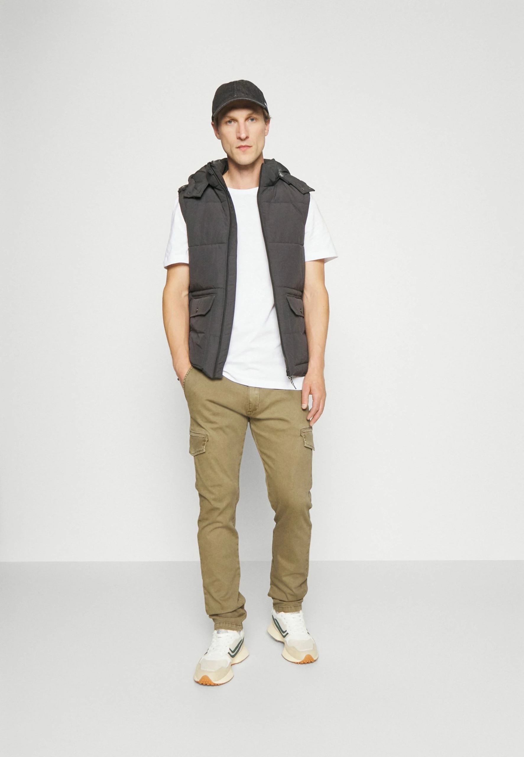 Indicode Jeans Injace - Vest - Black 4 Indicode Jeans Injace - Vest - Black - Bilde 2